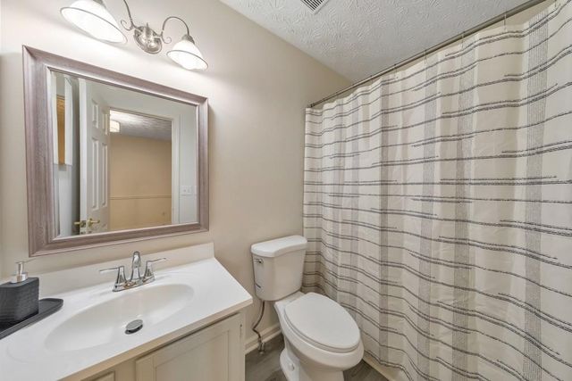 1005 Kennesborough Road NW, Kennesaw, GA 30144