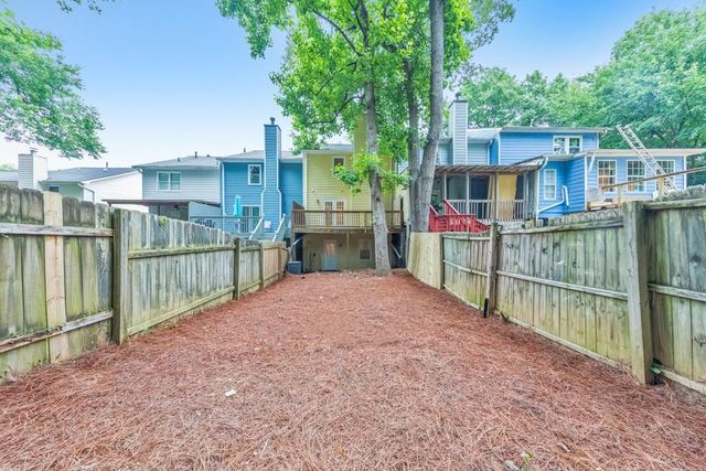 1005 Kennesborough Road NW, Kennesaw, GA 30144