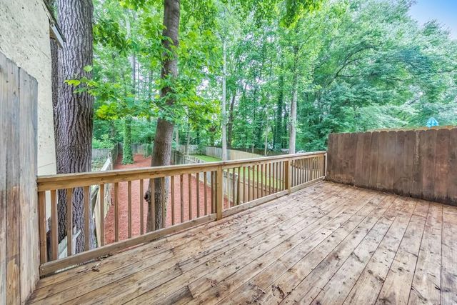1005 Kennesborough Road NW, Kennesaw, GA 30144