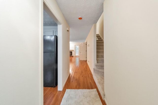 1005 Kennesborough Road NW, Kennesaw, GA 30144