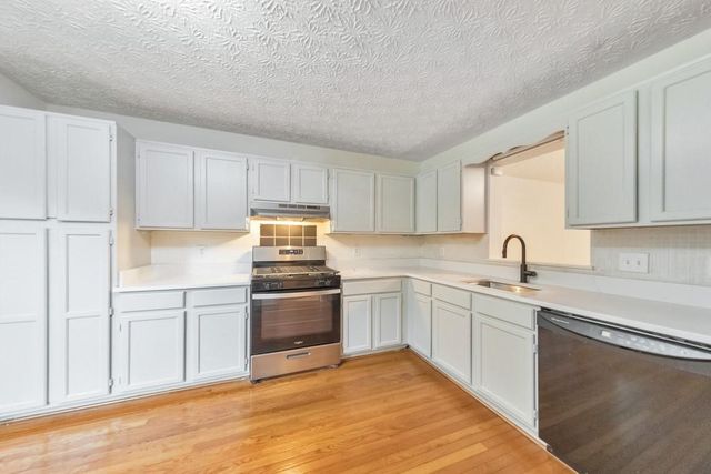 1005 Kennesborough Road NW, Kennesaw, GA 30144