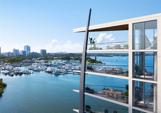 688 GOLDEN GATE POINT 302, Sarasota, FL 34236