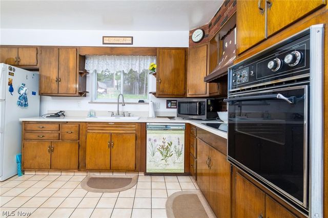 132 Bryden Road, Steubenville, OH 43953