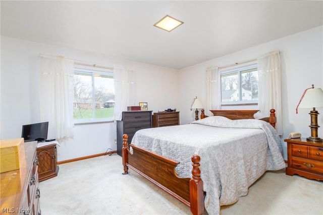 132 Bryden Road, Steubenville, OH 43953