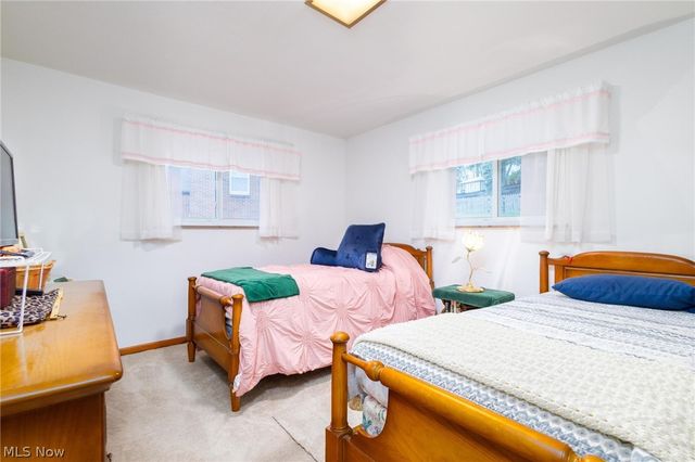 132 Bryden Road, Steubenville, OH 43953