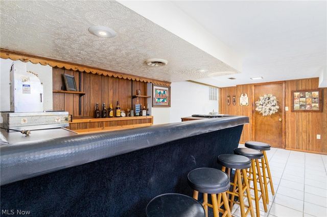 132 Bryden Road, Steubenville, OH 43953