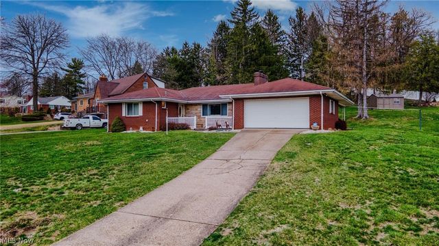 132 Bryden Road, Steubenville, OH 43953