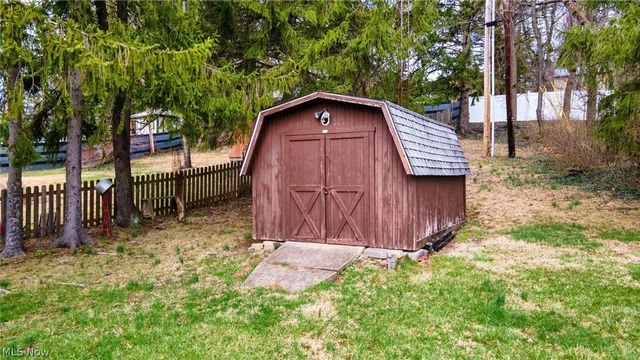 132 Bryden Road, Steubenville, OH 43953