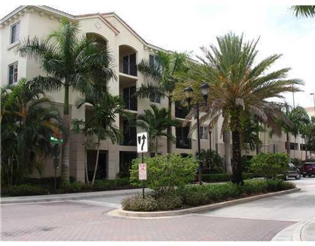 3 Renaissance Way 204, Boynton Beach, FL 33426