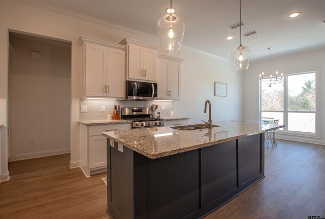 159 August Dr, Bullard, TX 75757