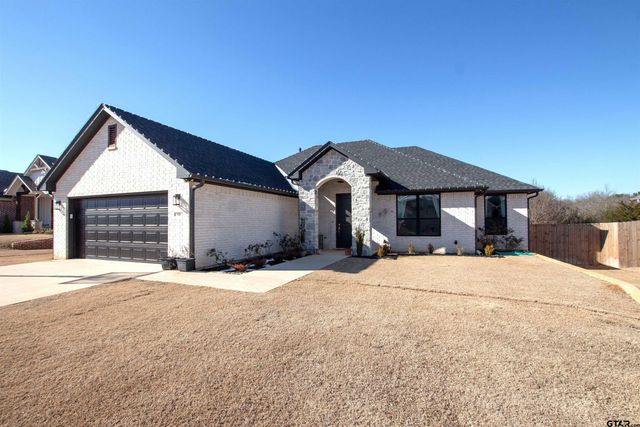 159 August Dr, Bullard, TX 75757