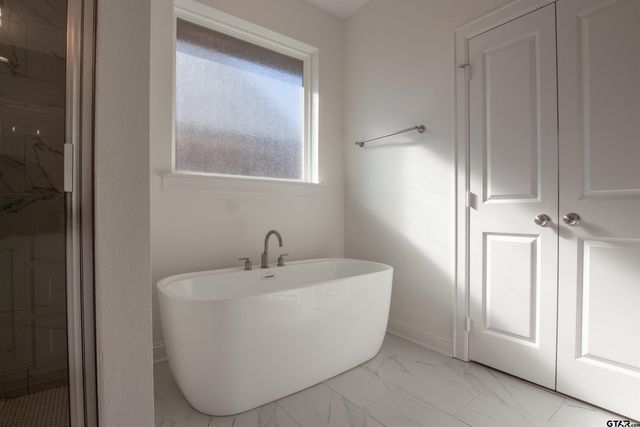 159 August Dr, Bullard, TX 75757