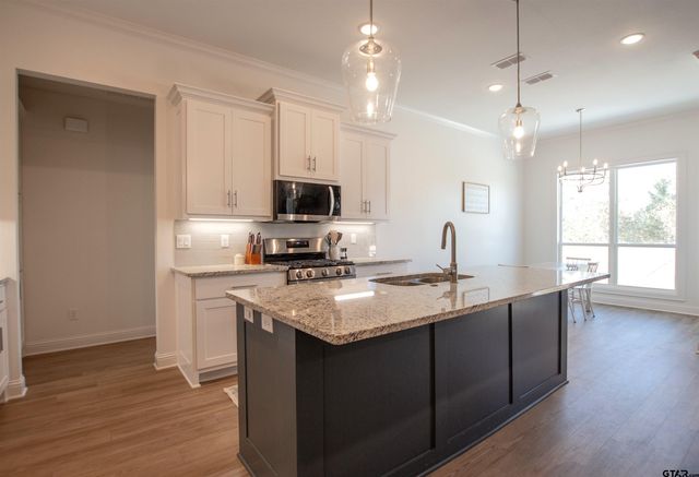 159 August Dr, Bullard, TX 75757