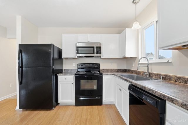 5548 Castle Drive, South Lebanon, OH 45065