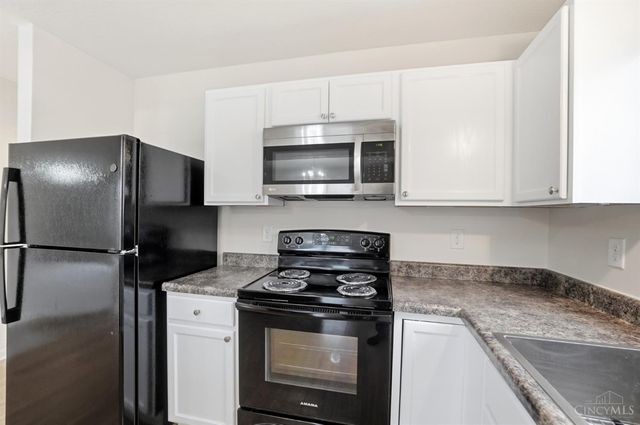 5548 Castle Drive, South Lebanon, OH 45065