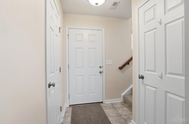 5548 Castle Drive, South Lebanon, OH 45065