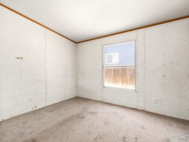 2206 W 16th St, Pueblo, CO 81003