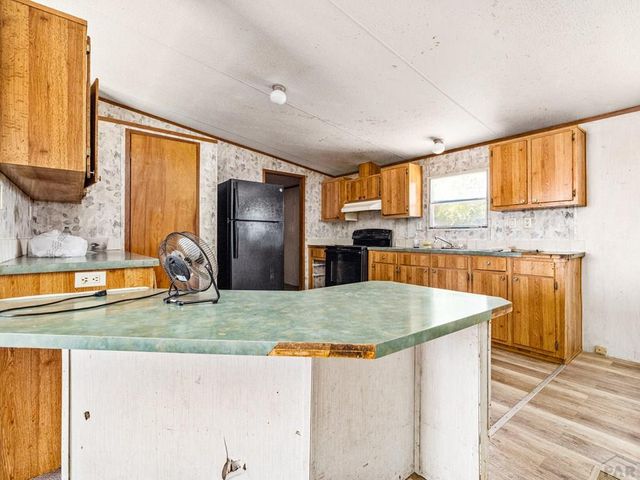 2206 W 16th St, Pueblo, CO 81003