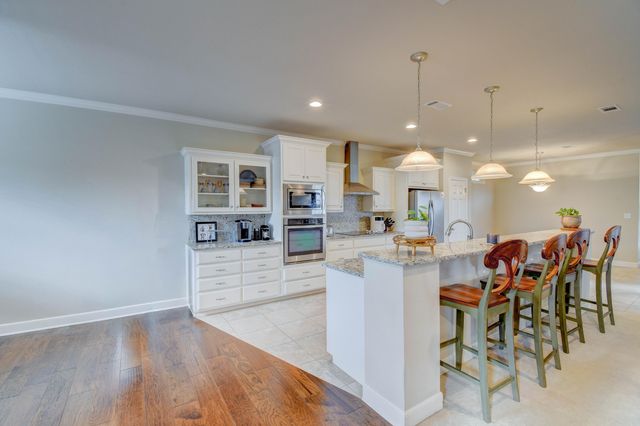 2113 Mustang Drive, Levelland, TX 79336