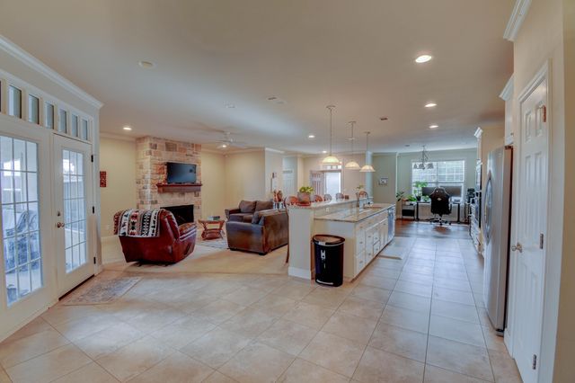 2113 Mustang Drive, Levelland, TX 79336