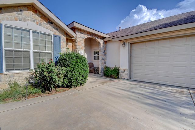2113 Mustang Drive, Levelland, TX 79336