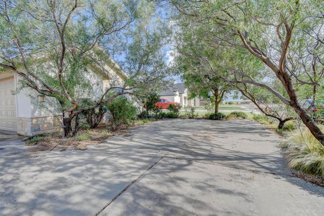 2113 Mustang Drive, Levelland, TX 79336