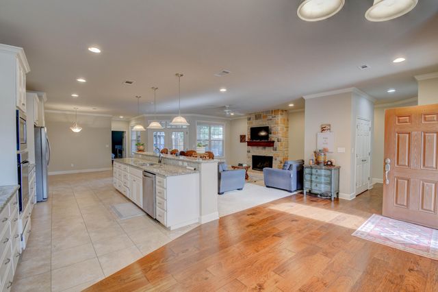 2113 Mustang Drive, Levelland, TX 79336