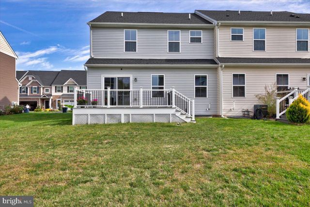 1050 MOSCARIELLO LN, Royersford, PA 19468