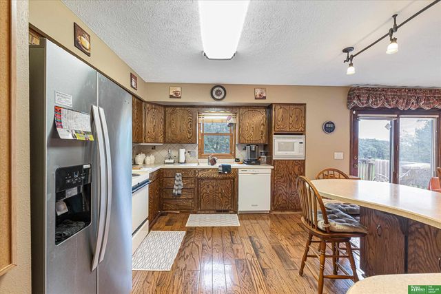 19311 Spyglass Court, Plattsmouth, NE 68048