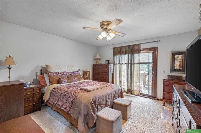 19311 Spyglass Court, Plattsmouth, NE 68048