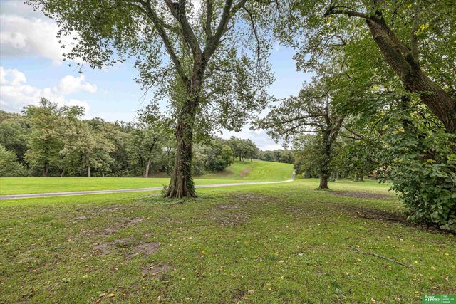 19311 Spyglass Court, Plattsmouth, NE 68048