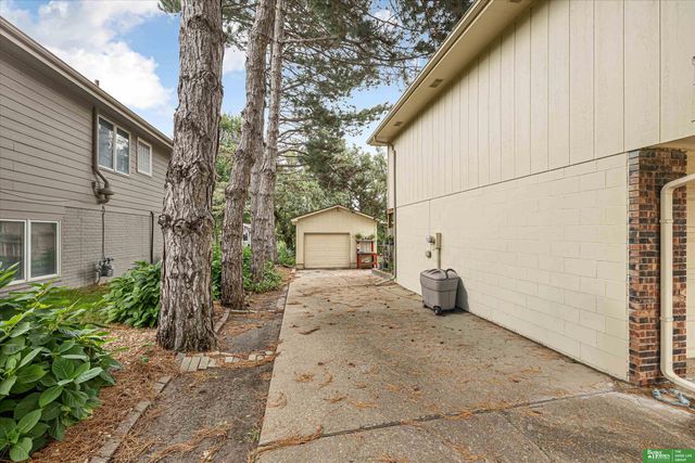 19311 Spyglass Court, Plattsmouth, NE 68048