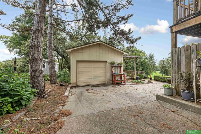 19311 Spyglass Court, Plattsmouth, NE 68048