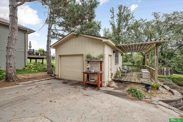 19311 Spyglass Court, Plattsmouth, NE 68048