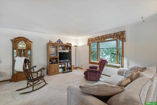 19311 Spyglass Court, Plattsmouth, NE 68048