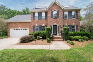 701 Barrocliff Road, Clemmons, NC 27012