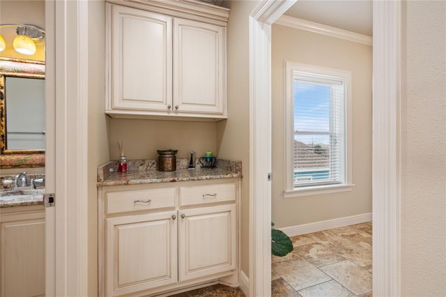 819 Eastview, Crystal Beach, TX 77650