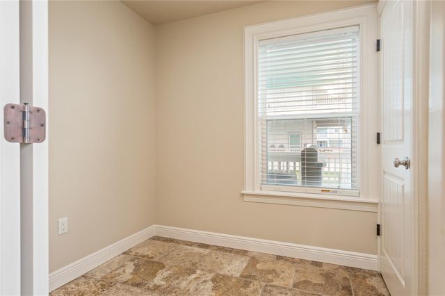 819 Eastview, Crystal Beach, TX 77650