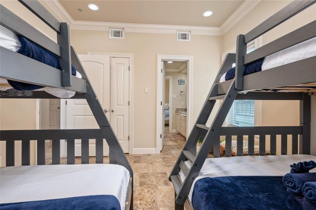 819 Eastview, Crystal Beach, TX 77650