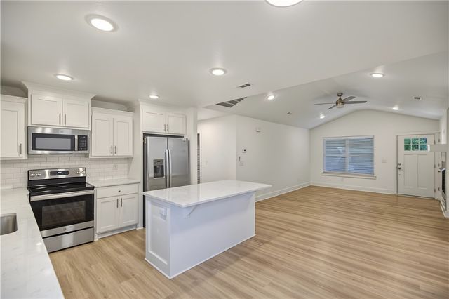 40 Eriboll Lane, Bella Vista, AR 72715