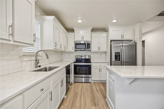 40 Eriboll Lane, Bella Vista, AR 72715
