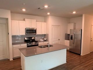 6917 Colorado Bluffs RD, Austin, TX 78744