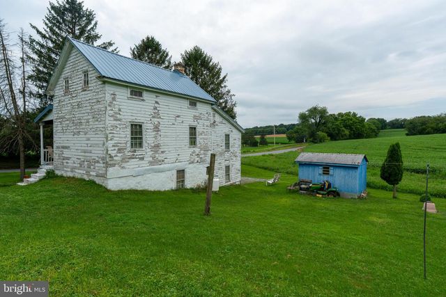 4520 NEWARK RD, Cochranville, PA 19330