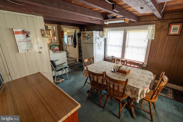 4520 NEWARK RD, Cochranville, PA 19330