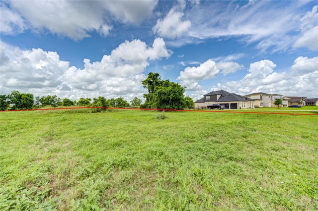 950 Lakeland Circle, Rosharon, TX 77583
