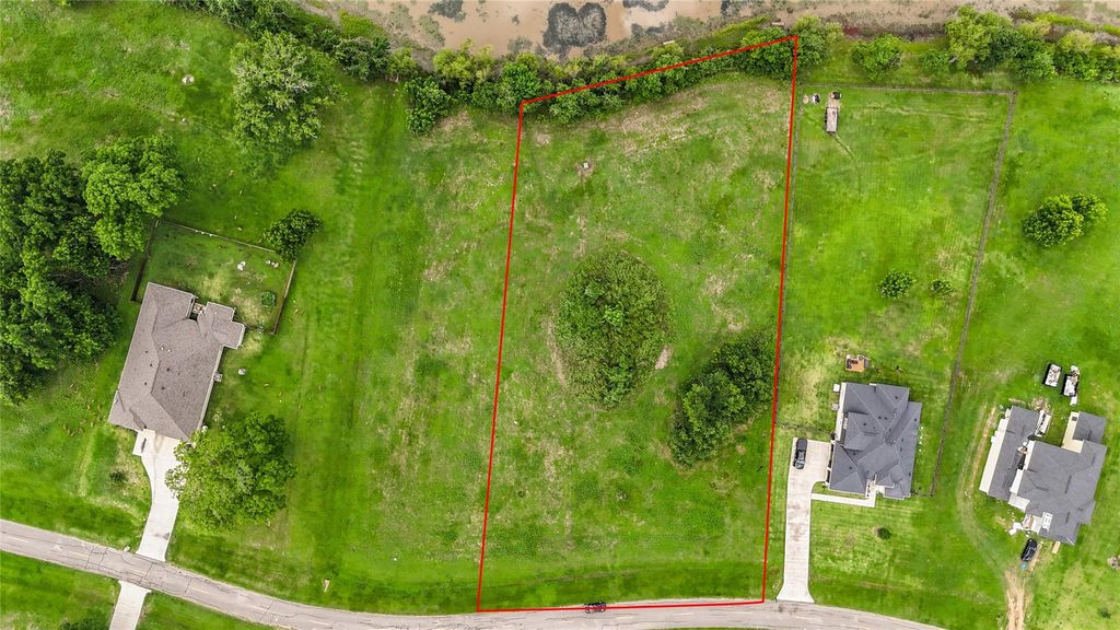 950 Lakeland Circle, Rosharon, TX 77583