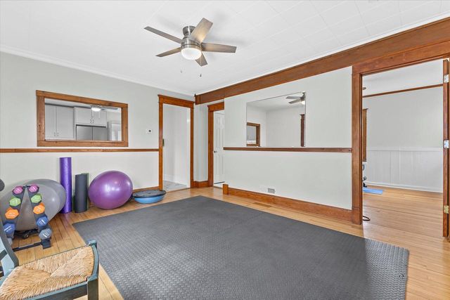 752 Wells STREET, Lake Geneva, WI 53147