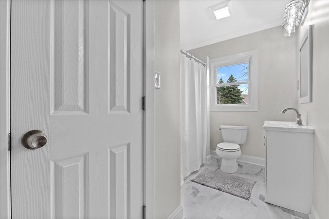 752 Wells STREET, Lake Geneva, WI 53147