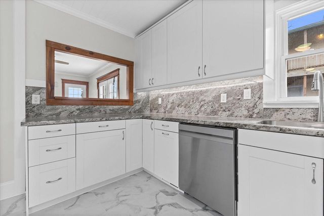 752 Wells STREET, Lake Geneva, WI 53147