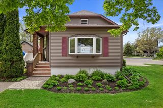 752 Wells STREET, Lake Geneva, WI 53147